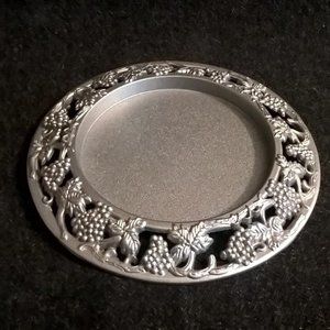 LUMINESSENCE METAL VOTIVE CHRISTMAS CANDLE HOLDER